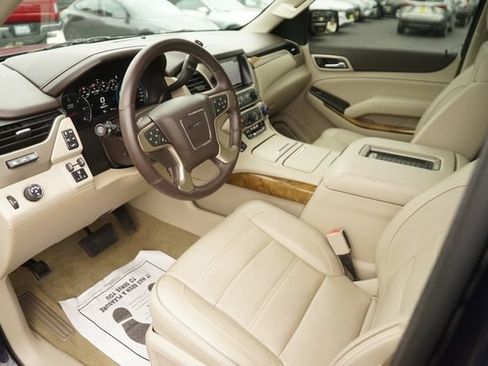 Used 2017 GMC Yukon Denali w/ Open Road Package RWD image 8