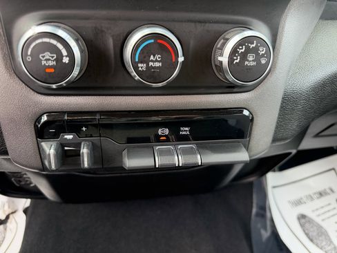 Used 2020 RAM 3500 Big Horn image 46