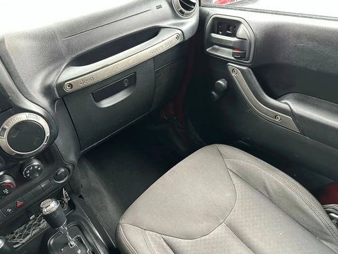 Used 2012 Jeep Wrangler Sport AWD/4WD image 22
