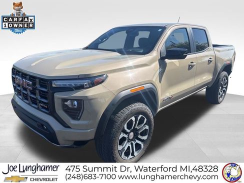 Used 2023 GMC Canyon AT4 w/ AT4 Premium Package AWD/4WD image 8