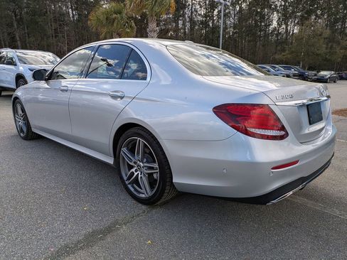 Used 2017 Mercedes-Benz E 300 image 5
