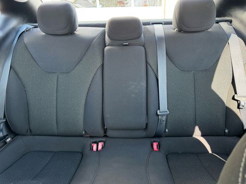 Used 2016 Dodge Dart SXT image 18