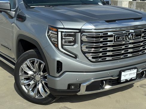 Used 2026 GMC Sierra 1500 Denali AWD/4WD image 3