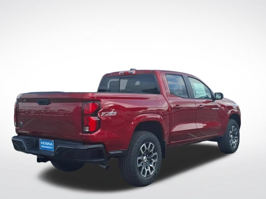 New 2026 Chevrolet Colorado Z71 w/ Technology Package AWD/4WD image 3