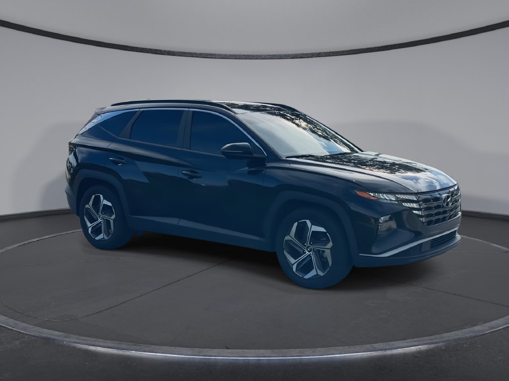 Used 2022 Hyundai Tucson SEL w/ Convenience + Premium Package FWD image 2