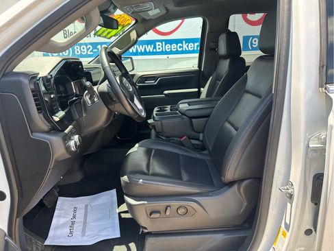 Used 2025 GMC Sierra 1500 SLT RWD image 27