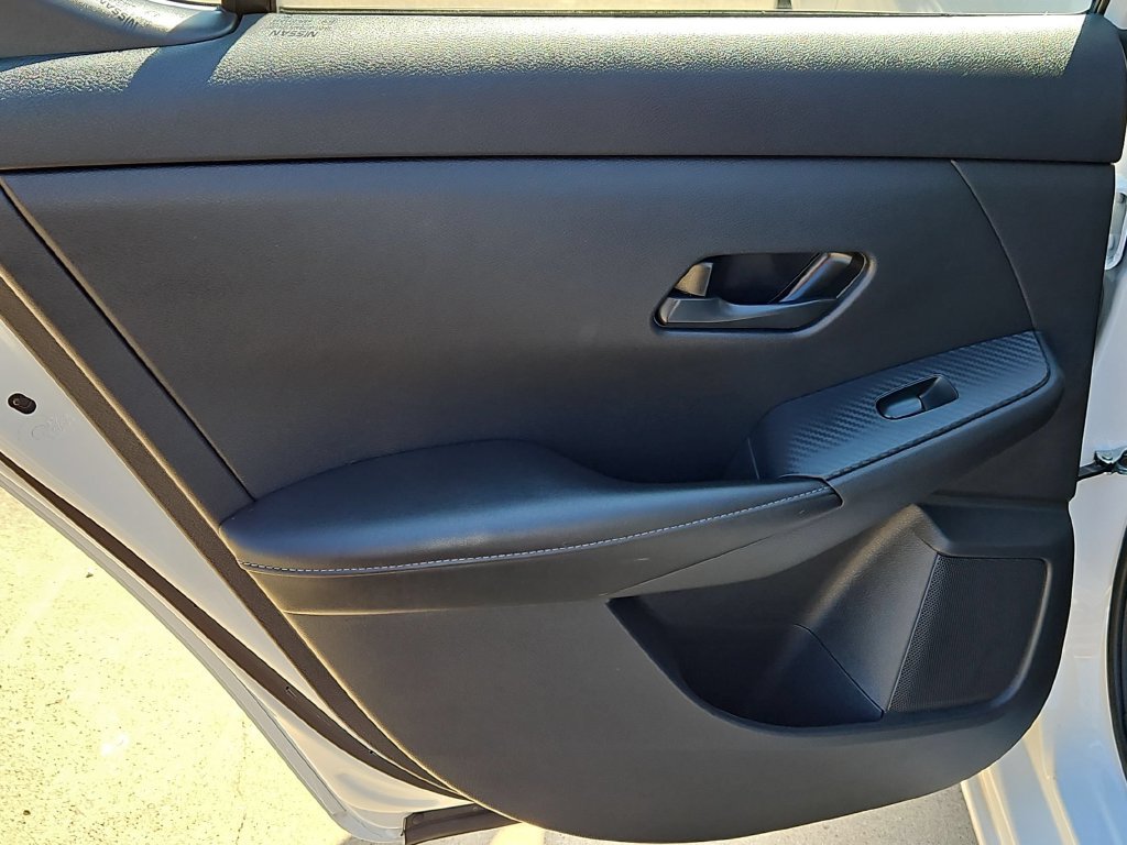Used 2025 Nissan Sentra SV FWD image 27