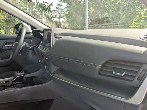Used 2025 Nissan Rogue SV AWD/4WD image 33