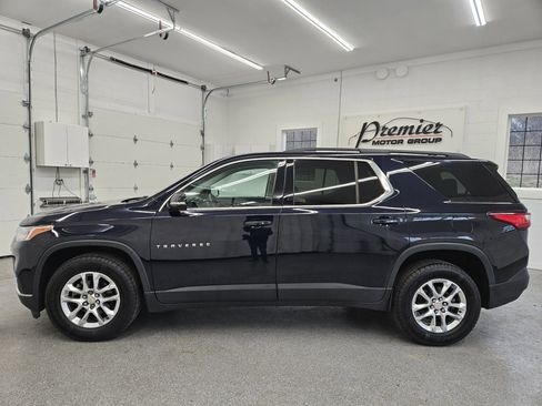 Used 2020 Chevrolet Traverse LT image 8