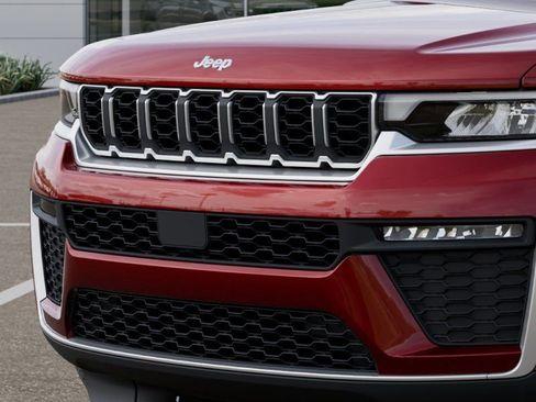 New 2026 Jeep Grand Cherokee Limited RWD image 11