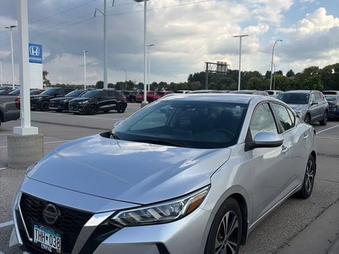 Used 2020 Nissan Sentra SV FWD image 2