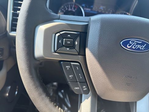 Used 2021 Ford Expedition XLT RWD image 16