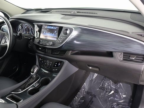 Used 2020 Buick Envision Premium w/ Driver Confidence Package image 9