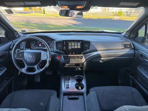 Certified 2022 Honda Pilot Sport image 21