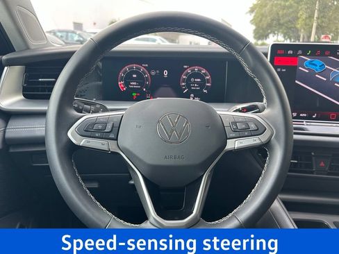 Certified 2026 Volkswagen Tiguan SE FWD image 21