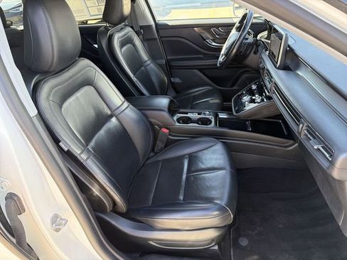 Used 2021 Lincoln Corsair Standard w/ Equipment Group 101A image 25