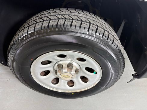 Used 2013 Chevrolet Silverado 1500 W/T RWD image 12