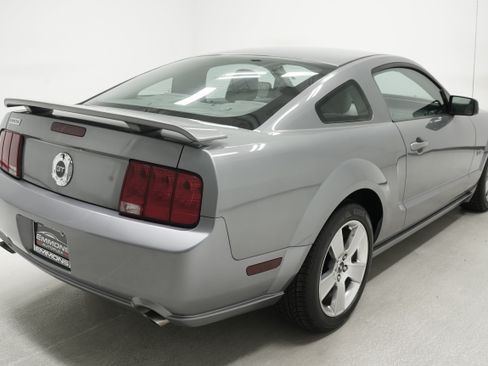 Used 2007 Ford Mustang GT RWD image 4