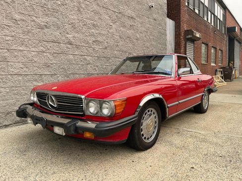Used 1988 Mercedes-Benz 560 SL image 2