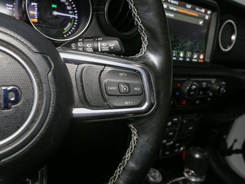 Used 2022 Jeep Wrangler Unlimited Sahara w/ Cold Weather Group image 32