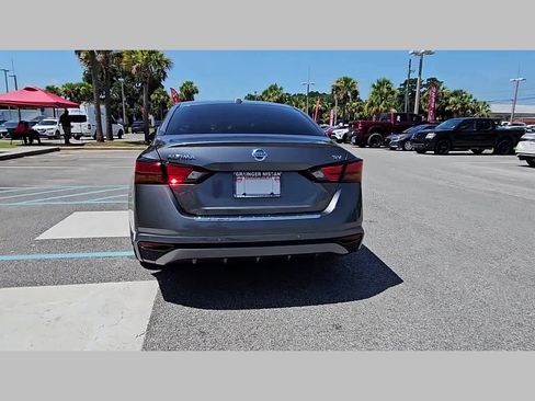 Used 2022 Nissan Altima 2.5 SV image 30