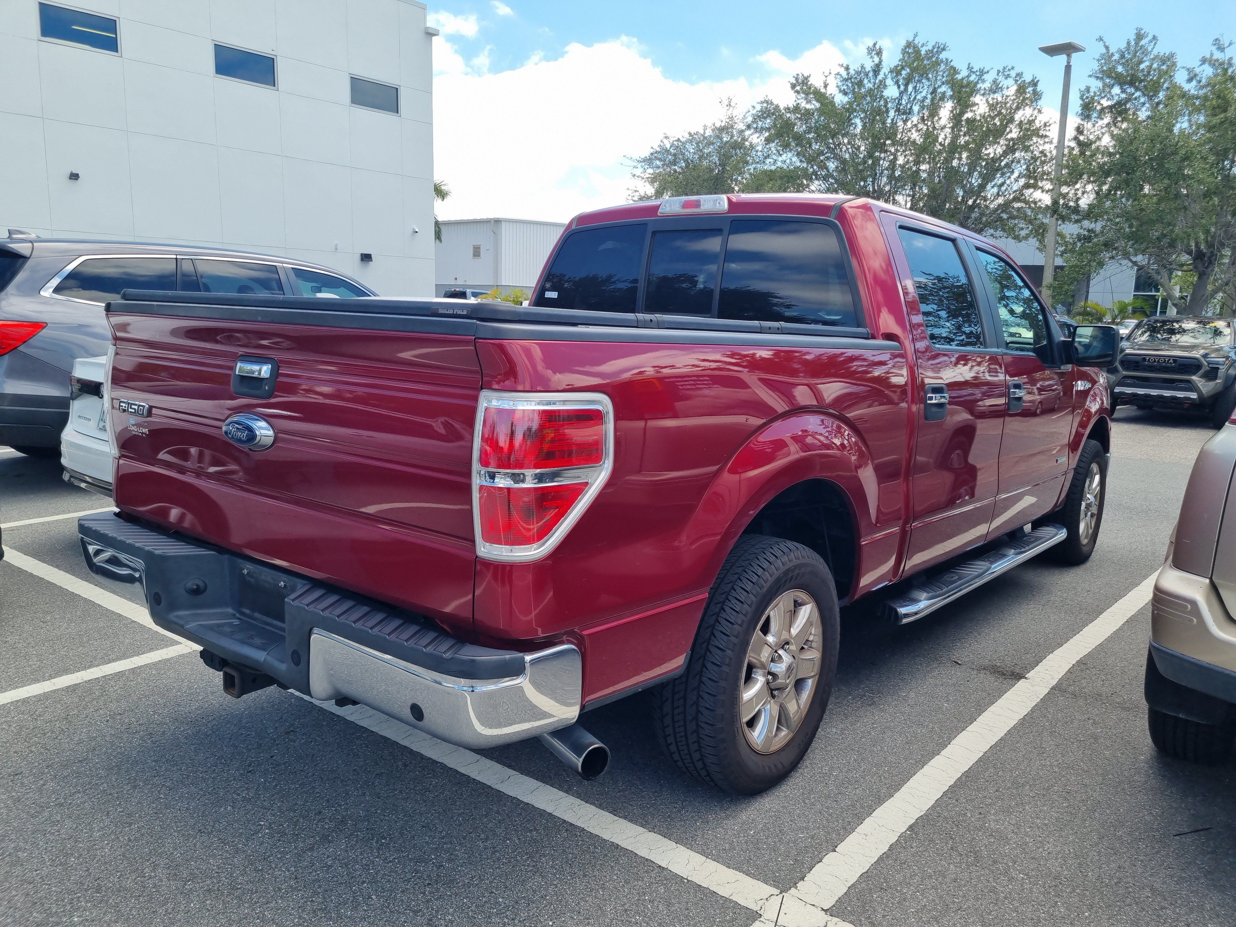Used 2014 Ford F150 XLT w/ Equipment Group 302A Luxury RWD image 10