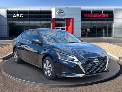 New 2025 Nissan Altima 2.5 S image 3