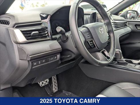 Used 2025 Toyota Camry SE FWD image 12