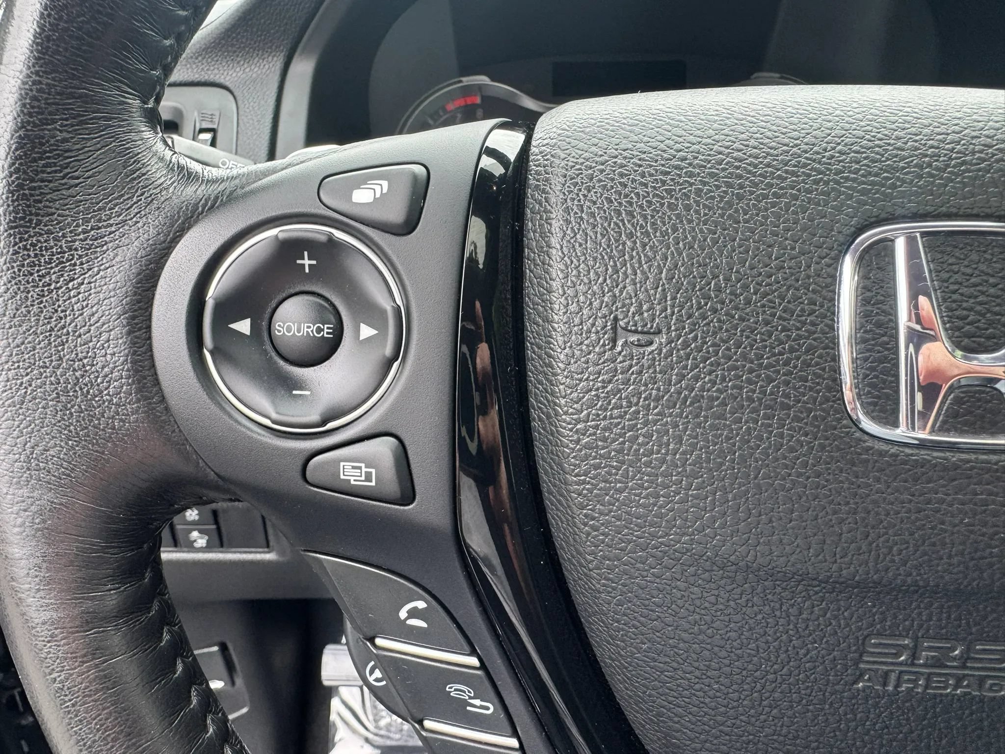 Used 2018 Honda Pilot Elite image 31