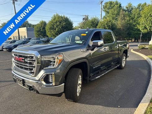 Used 2019 GMC Sierra 1500 SLT w/ SLT Premium Plus Package AWD/4WD image 5