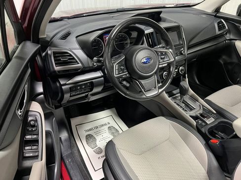 Used 2024 Subaru Forester Premium image 2