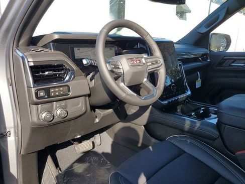 New 2026 GMC Yukon XL Elevation image 20