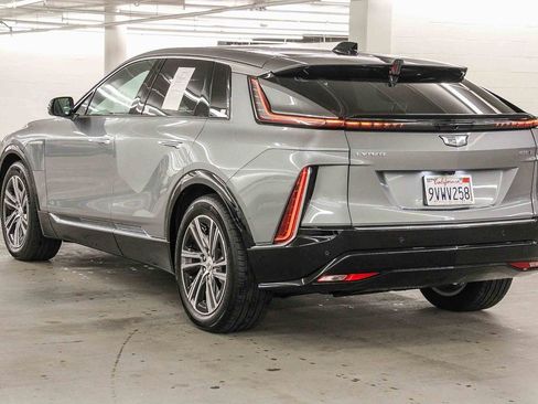 Used 2026 Cadillac Lyriq Premium Luxury image 4