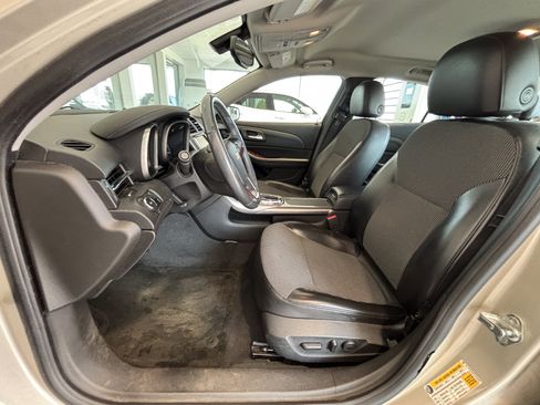 Used 2013 Chevrolet Malibu LT FWD image 9