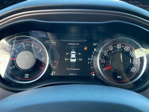 Used 2023 Dodge Challenger SXT image 18