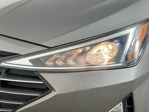 Used 2020 Hyundai Elantra Value Edition w/ Cargo Package (C1) FWD image 26