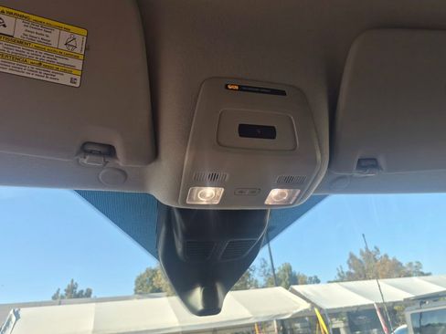 Used 2023 Ford E-Transit Medium Roof RWD image 22