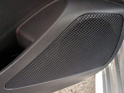 Certified 2022 Toyota Corolla LE image 10