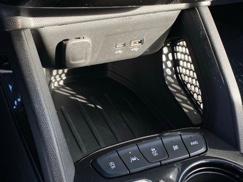 Used 2024 Chevrolet TrailBlazer RS w/ Driver Confidence Package image 19