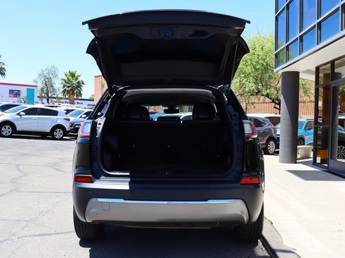 Used 2020 Jeep Cherokee Limited FWD image 22