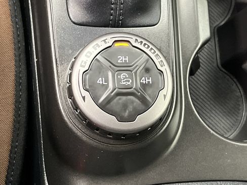 Used 2023 Ford Bronco Outer Banks AWD/4WD image 15
