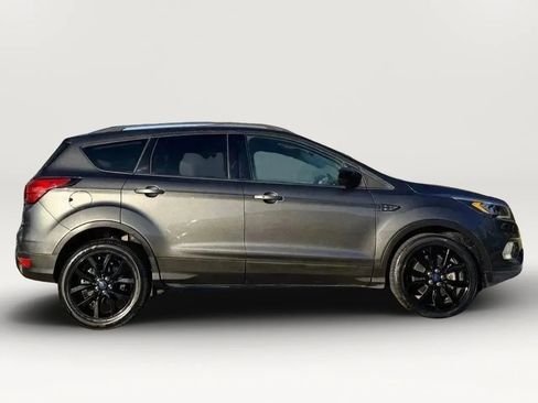 Used 2019 Ford Escape SE image 5