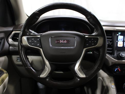 Used 2019 GMC Acadia Denali w/ Technology Package AWD/4WD image 12