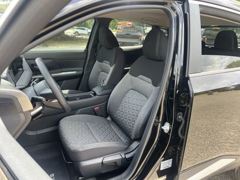 New 2026 Nissan Kicks SV w/ Charging Package FWD image 15