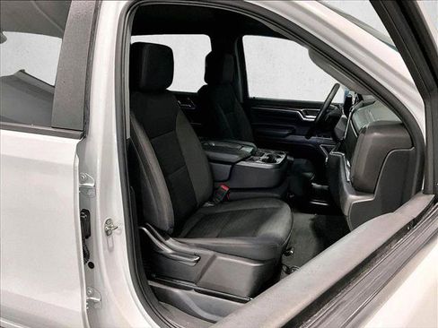 Used 2022 Chevrolet Silverado 1500 RST RWD image 9
