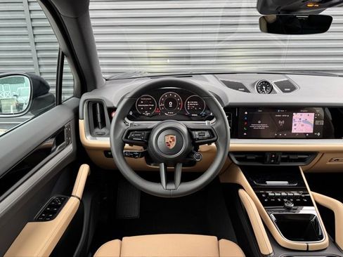 New 2026 Porsche Cayenne image 18