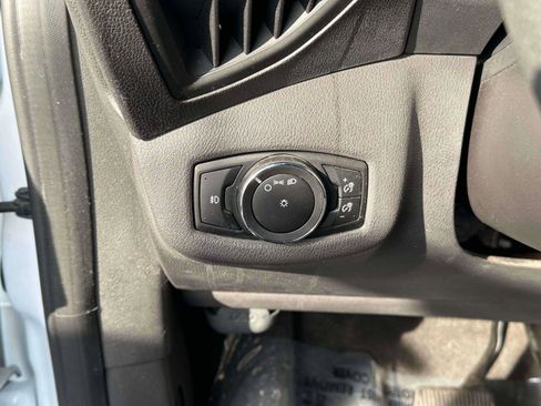 Used 2015 Ford Transit Connect XLT image 20