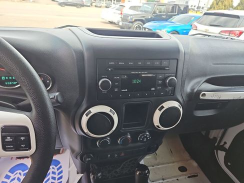 Used 2016 Jeep Wrangler Sport image 20