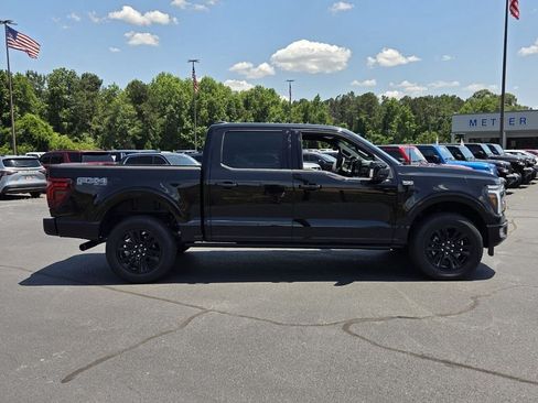 Used 2025 Ford F150 Platinum w/ FX4 Off-Road Package AWD/4WD image 12