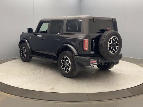 Used 2023 Ford Bronco Outer Banks AWD/4WD image 3